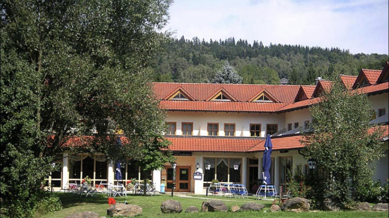 Feriendorf Am Hohen Bogen Haus 98 Eg Arrach Exteriör bild